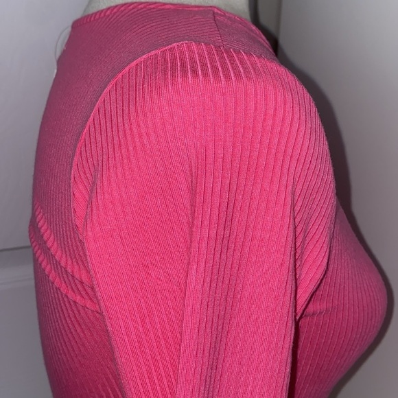 L*Space Gia Long Sleeve Crop Top in Bubblegum Pink size XS - Picture 5 of 7